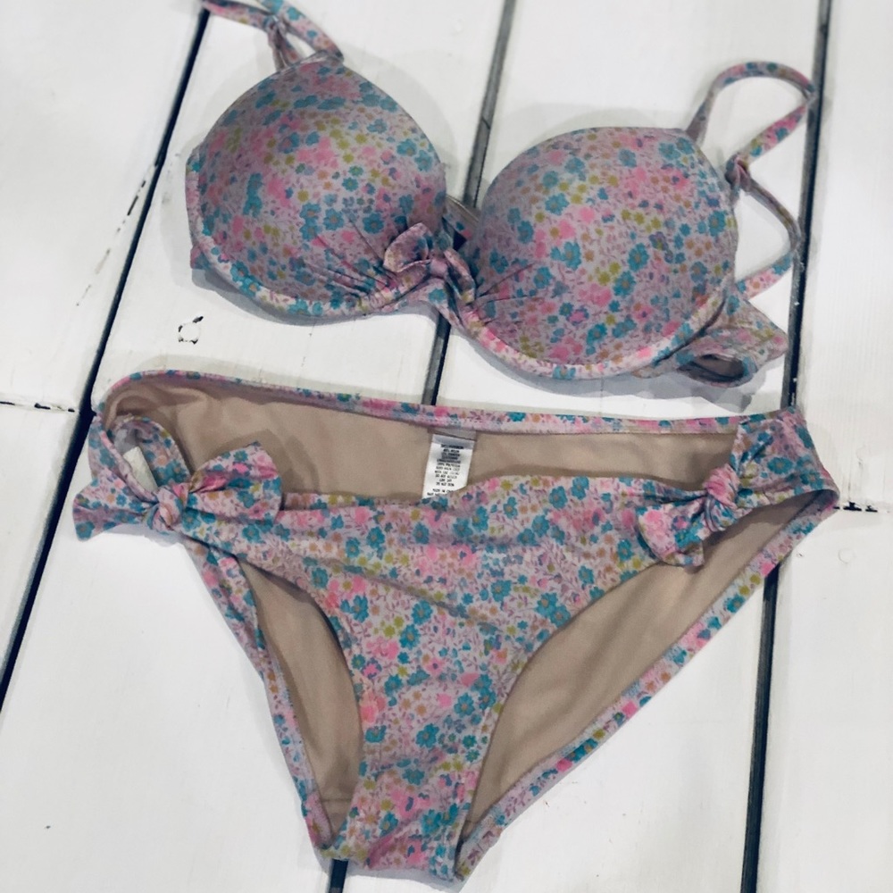 Old Navy Floral Bikini Set